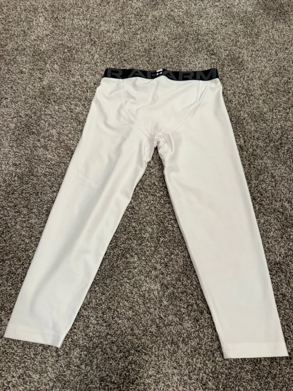 Under Armour HeatGear White 3/4 Compression Leggings Youth Large YLG